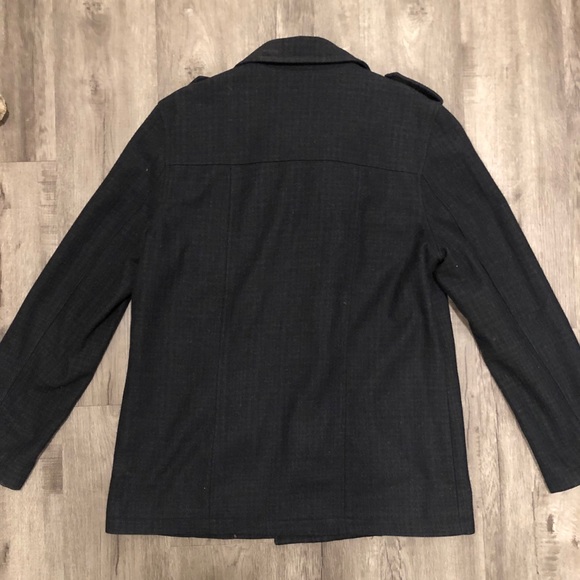 Pea coat. - Picture 3 of 4